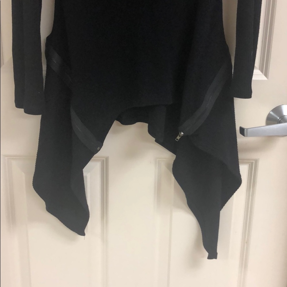 Sweater - Picture 2 of 8